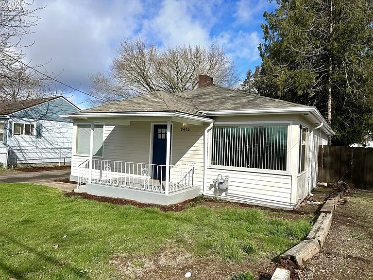 8415 SE Hinkley Ave — Photo 16