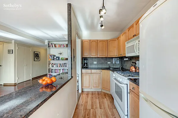 Sold by Sotheby's International Realty | media 4