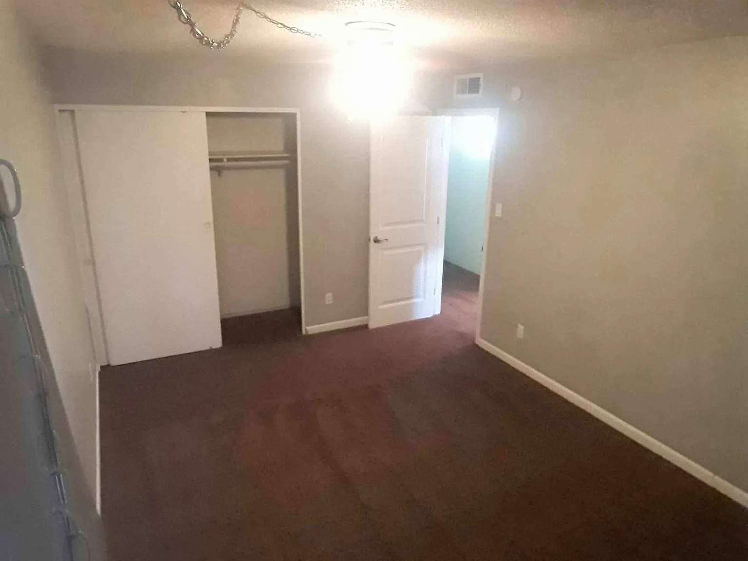 2 bed, 1.0 bath, 924 sqft, $1,295 — Photo 4