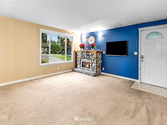 2nd image of 6501 180th St SW