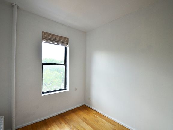 3rd image of 3694 Broadway #D2