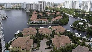 4th image of 1000 Island Blvd APT 2405