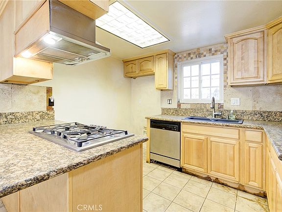 5th image of 6250 Kinlock Ave