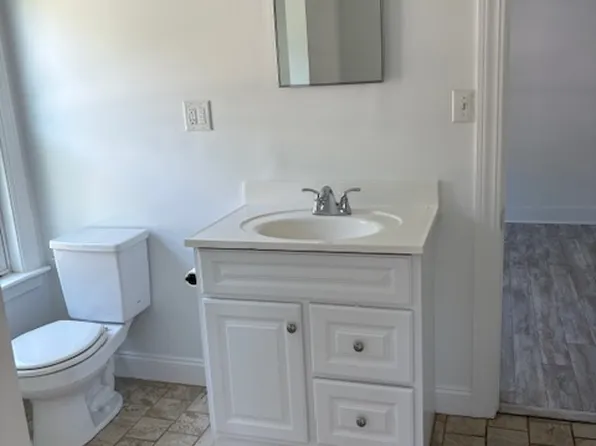 119 Pleasant St APT 7, Arlington, MA 02476