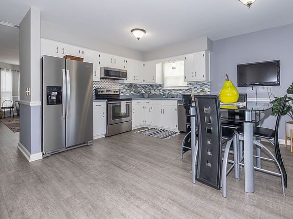 5th image of 1810 Violet Ct