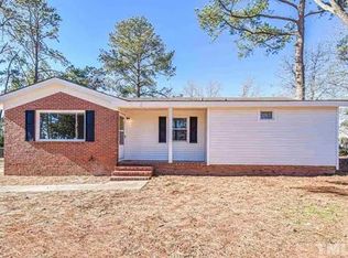 651 Montclair Rd, Fayetteville, NC 28314