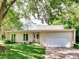 110104 Friendship Ln, Chaska, MN 55318