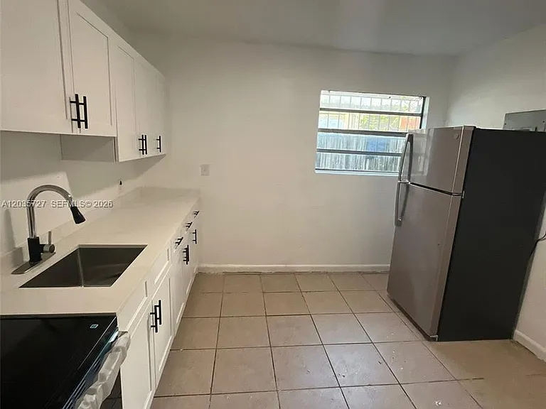 6345 N Miami Ave #FRONT — Photo 4