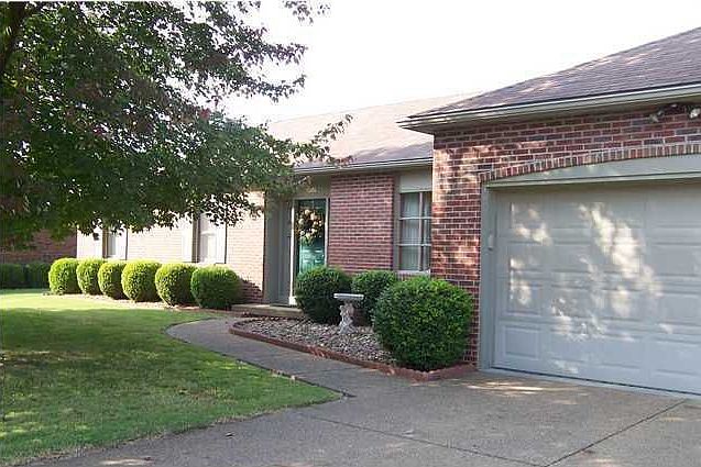 1st image of 10388 Tecumseh Dr