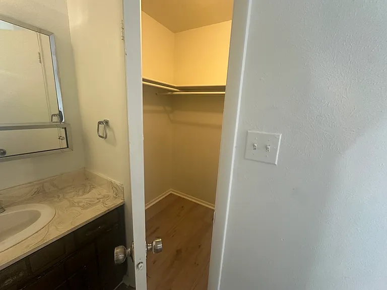 11822 E Canal Dr — Photo 9