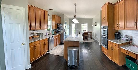 4th image of 105 Grand Pointe Dr