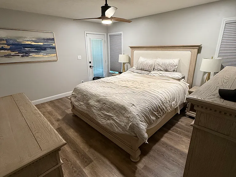 1011 Greystone Cir — Photo 43