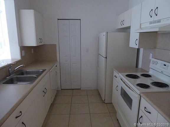 2nd image of 1057 NE 42nd Pl #0