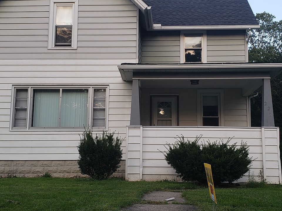 1st image of 223 S Sheridan St