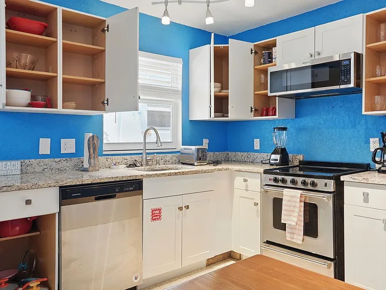 199 Tyler Ave #2 — Photo 5