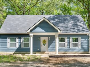 578 Confederate Ridge Rd, Lake Cormorant, MS 38641