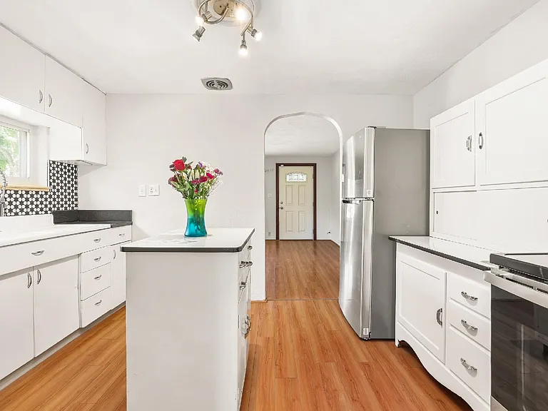 6102 S Spotswood St — Photo 13