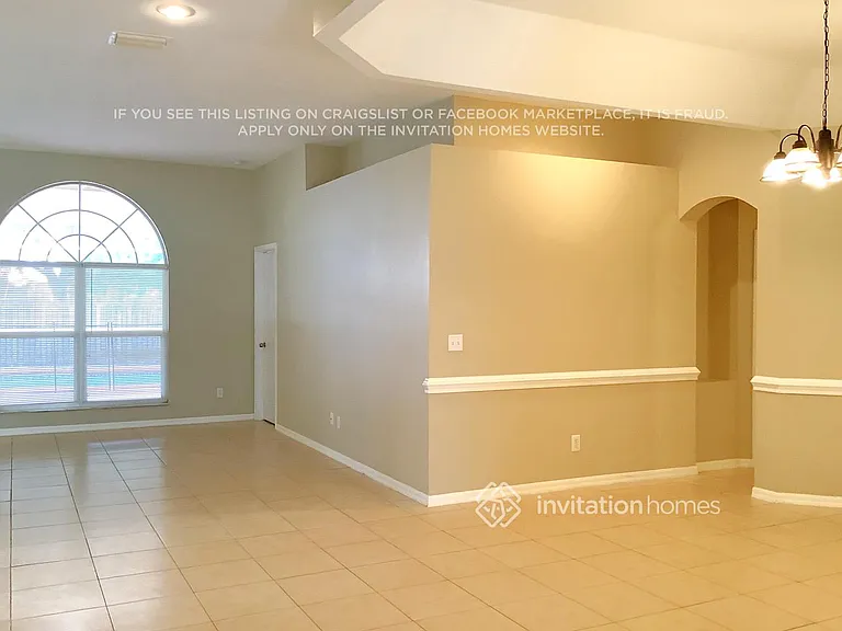 704 Tuscanny St — Photo 2