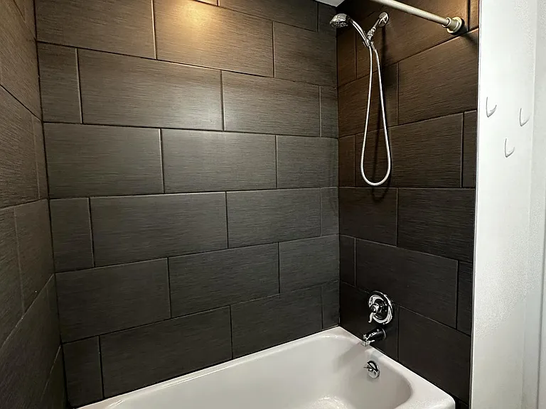 812 E Ramona Ave #2 — Photo 17