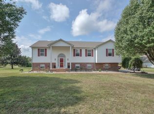 94 Oak Valley Dr, Spring Hill, TN 37174