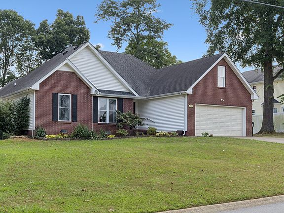 2nd image of 1647 Barrywood Cir E