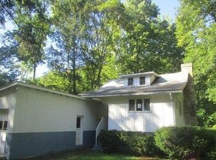 141 Lower Country Club Rd, Mount Union, PA 17066