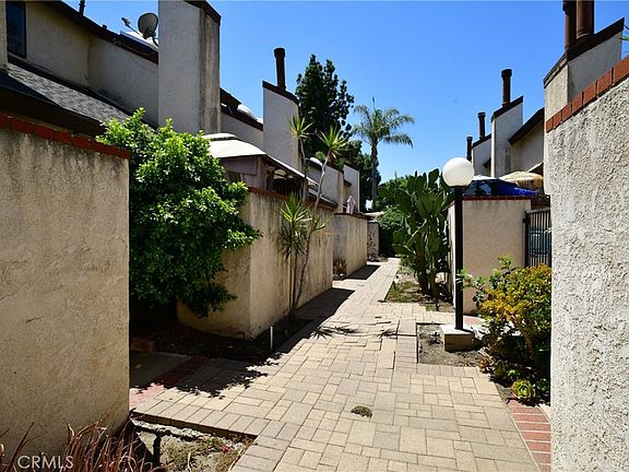 4th image of 9601 Sylmar Ave Unit 1