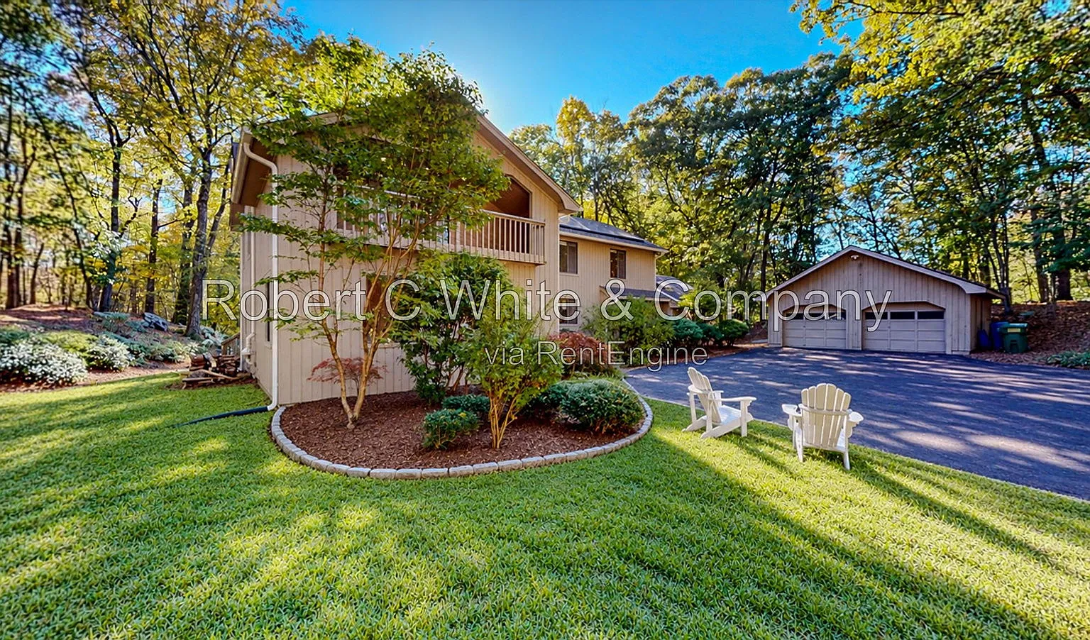 6 bed, 4.5 bath, 4046 sqft, $9,940 — Photo 4