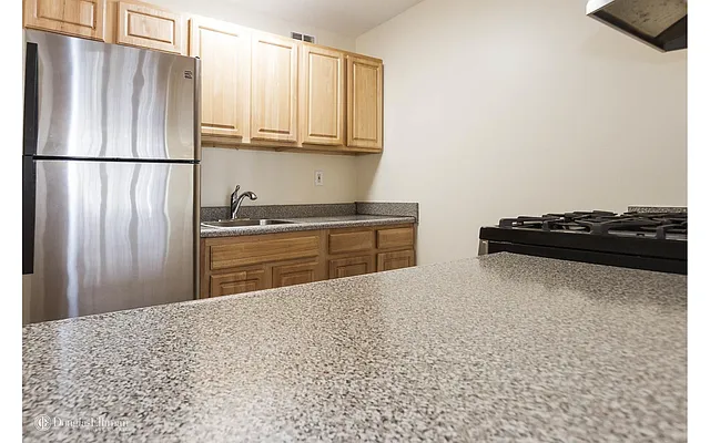 Rented by Douglas Elliman | media 20