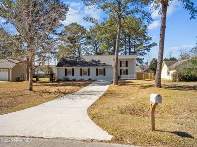 105 Pine Needle Drive, Hubert, NC, 28539