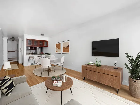 2294 Frederick Douglass Boulevard image 1 of 18