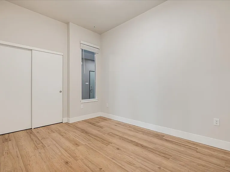 Brookside Apartments — Photo 53