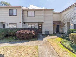 1012 Country Ct, Lawrenceville, GA 30044