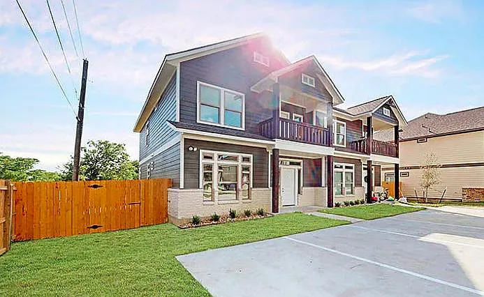 4 bed, 4.5 bath, 1936 sqft, $4,595 — Photo 2