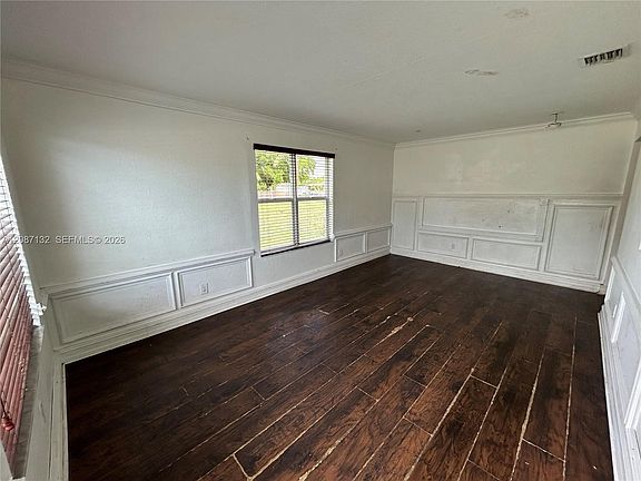 3rd image of 280 SW 8th St