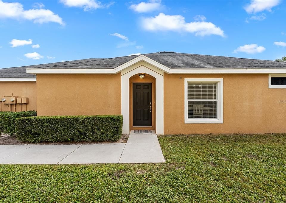 1st image of 8516 CORINTHIAN WAY