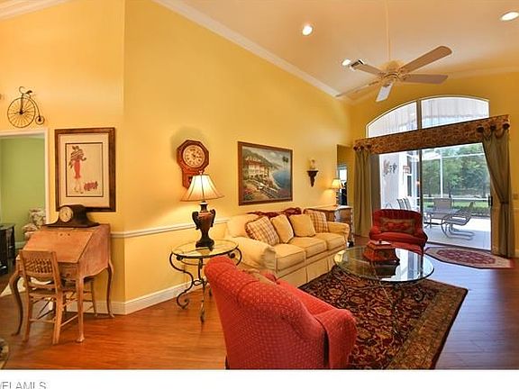 3rd image of 20028 Castlemaine Ave