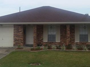 285 Sugarpine Dr, Gretna, LA 70056