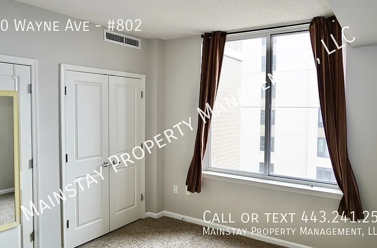 930 Wayne Ave #802 — Photo 10
