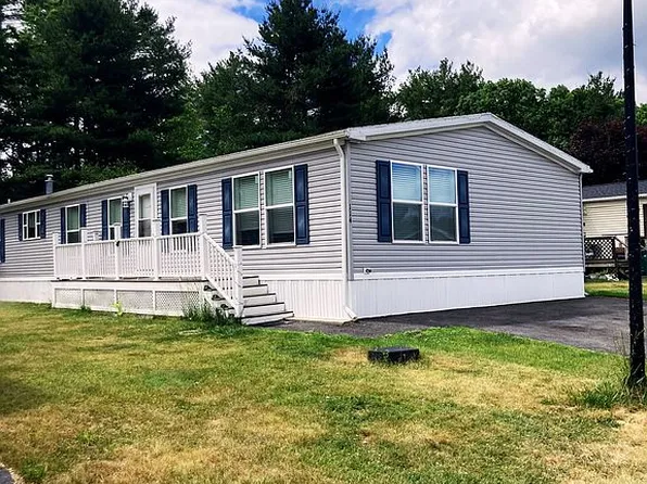 250 Mansfield Ave #114, Norton, MA 02766