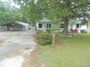 701 Live Oak Dr, Adkins, TX 78101