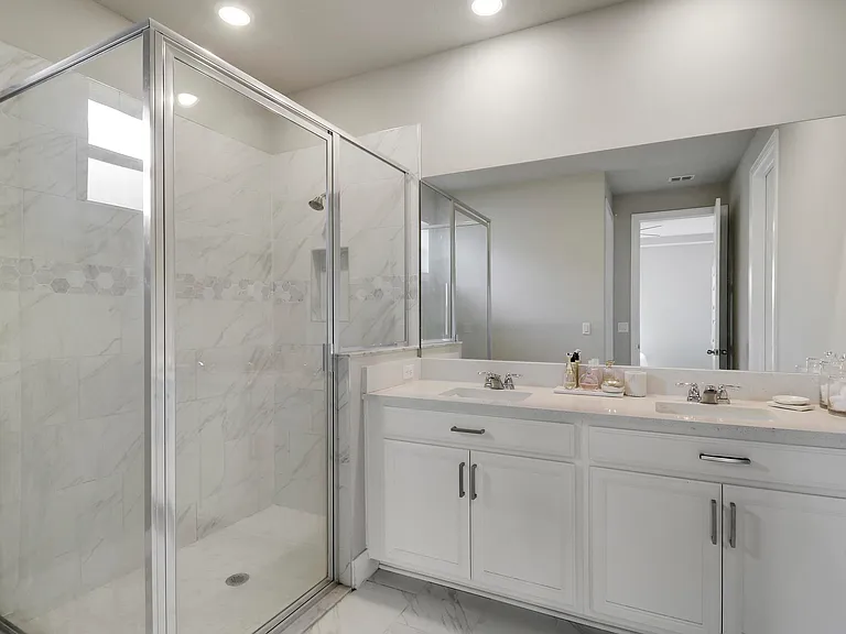 6545 NW Cloverdale Ave — Photo 6