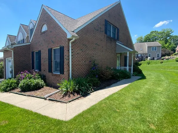472 Hillside Dr, Mountville, PA 17554