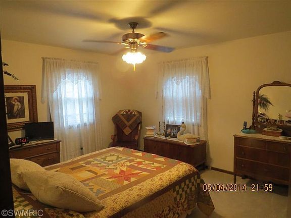 3rd image of 4058 Lucaya Ct SW