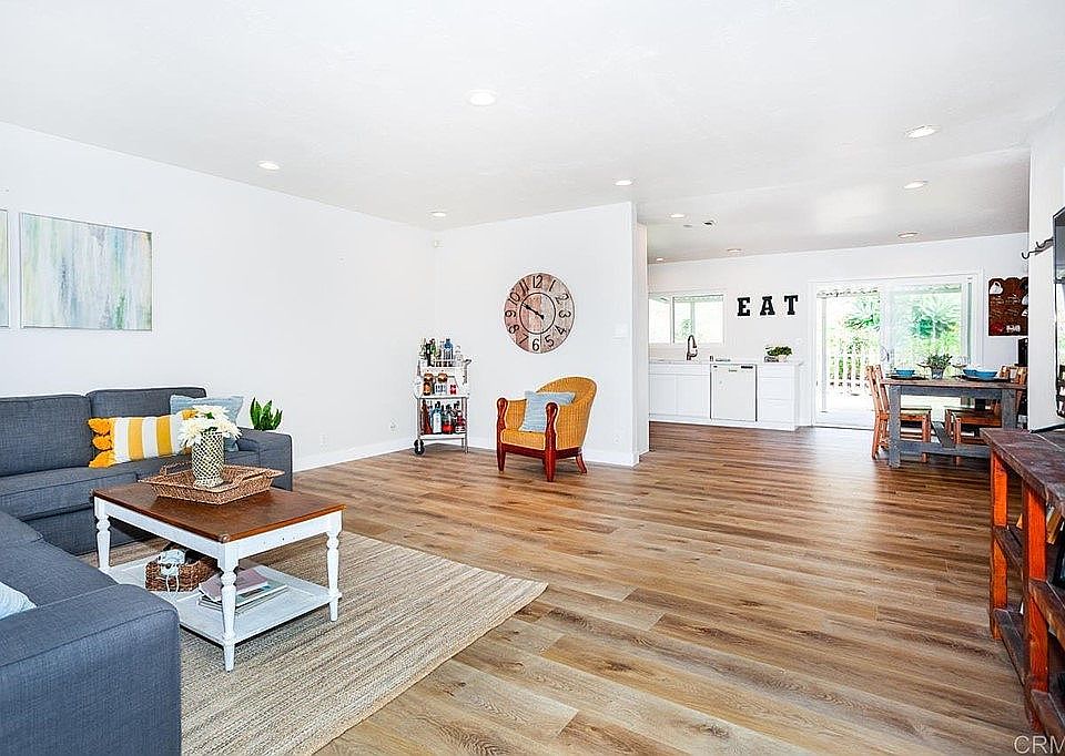 1st image of 840 La Tierra Dr