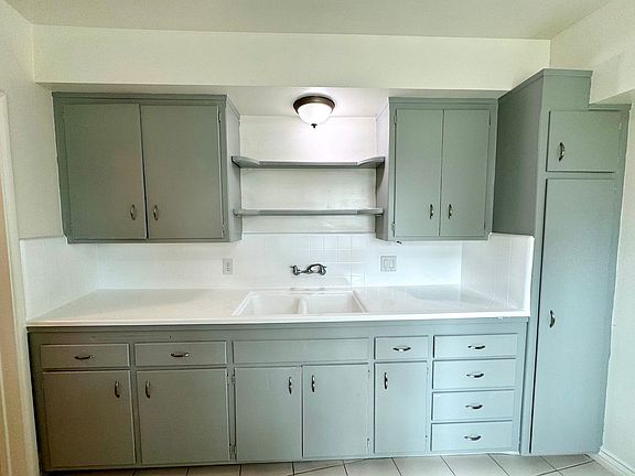 4th image of 4313-4329 E Ocean Blvd #4325A