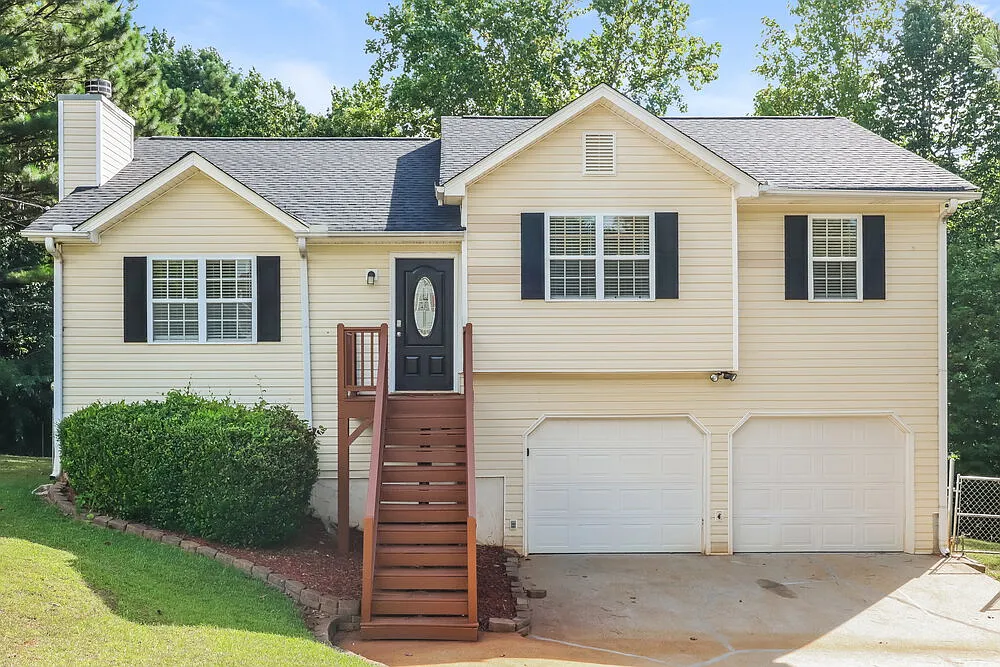 3 bed, 2.0 bath, 1245 sqft, $2,510 — Photo 1