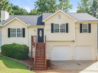 97 Spring Leaf Dr, Dallas, GA 30157