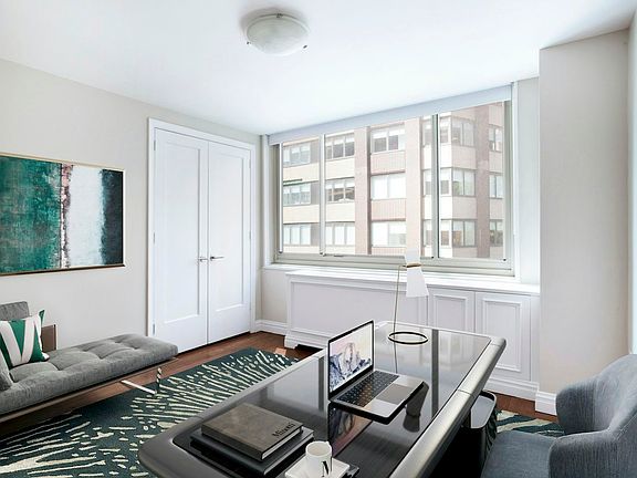 4th image of 30 W 63rd St #40P