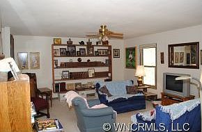 3rd image of 40 Wild Cherry Dr